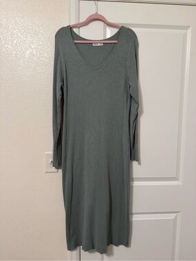 Sonoma Ribbed V-Neck Long Sleeve Midi Dress - Sage Green
